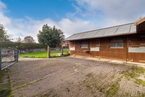 Photo 22- click for photo gallery